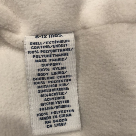 Infants Old Navy puffer vest - Picture 5 of 6